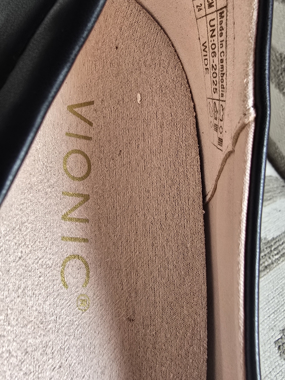 Vionic Black Ballet Flats with Comfort Support - Picture 12 of 13